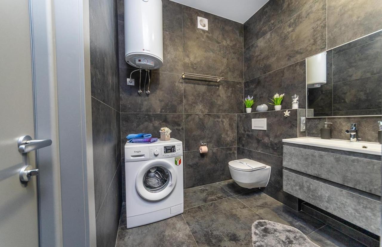 Luxury Apartments Smartplaza Obolon Metro Minskai 키예프 외부 사진